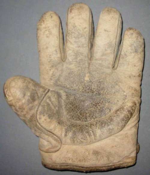 1890's-00's Webless Crescent White Front